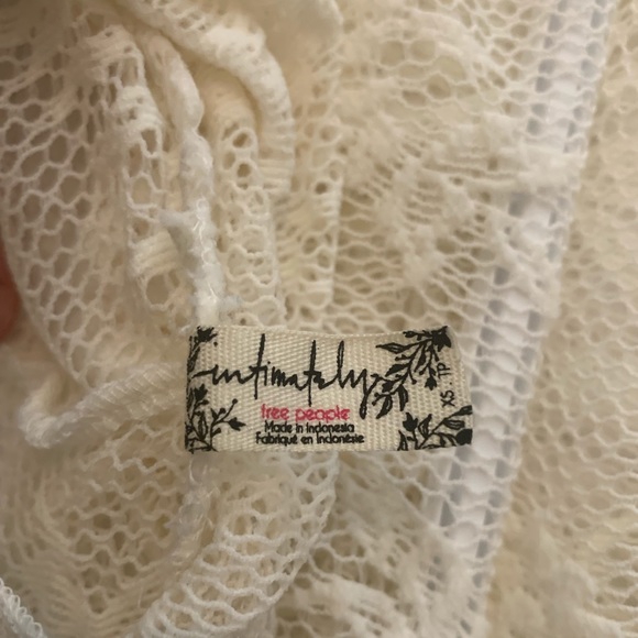 FREE PEOPLE lace long sleeve turtleneck - Picture 5 of 6